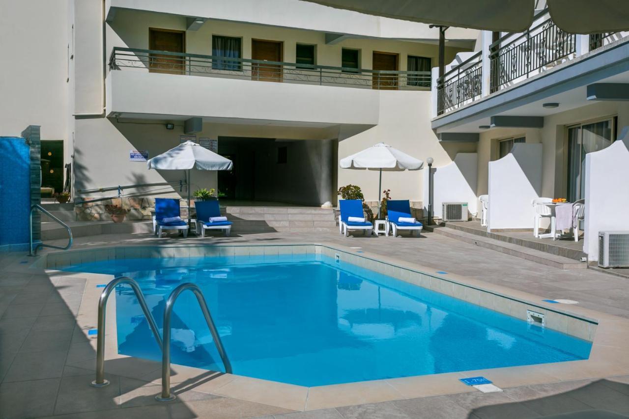 Crystallo Apartments Paphos ภายนอก รูปภาพ