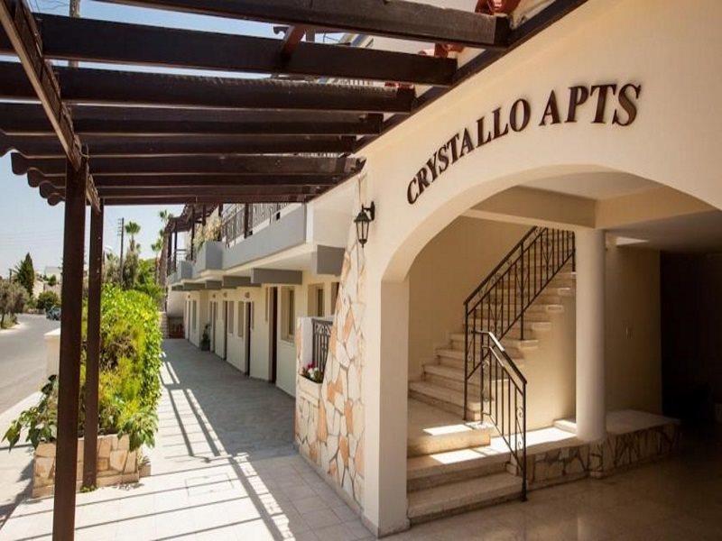 Crystallo Apartments Paphos ภายนอก รูปภาพ